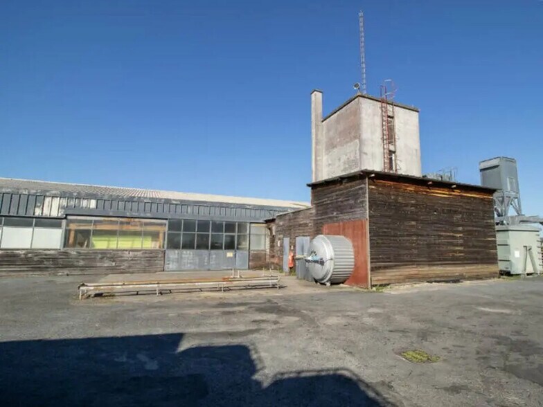Local d'activités dans BRIVE-LA-GAILLARDE à vendre - Photo de l’immeuble – Image 2 sur 3