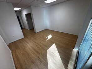 1715 Independence Blvd, Sarasota, FL à louer Photo intérieure– Image 1 sur 6