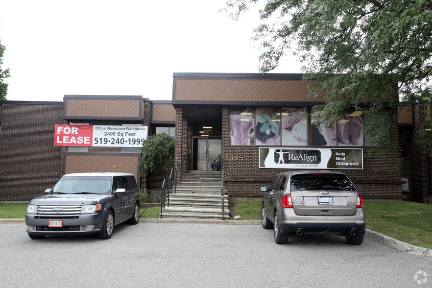 2445 Eagle St N, Cambridge, ON à louer - Photo de l’immeuble – Image 2 sur 3