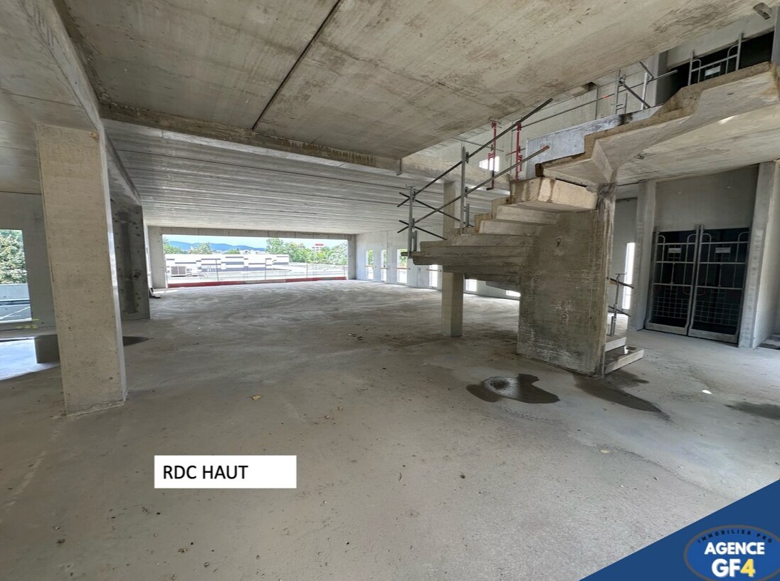 334 Chemin De Champivost, Limonest, RHO 69760 - - - Photo intérieure - Image 2 of 4