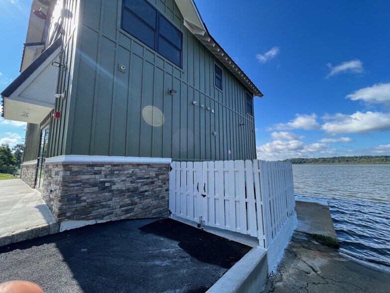 97 Sand Shore Rd, Budd Lake, NJ à vendre - Photo de l’immeuble – Image 3 sur 21
