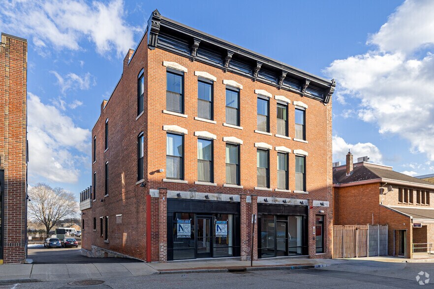 21 Church St, Willimantic, CT à louer - Photo principale – Image 1 sur 1
