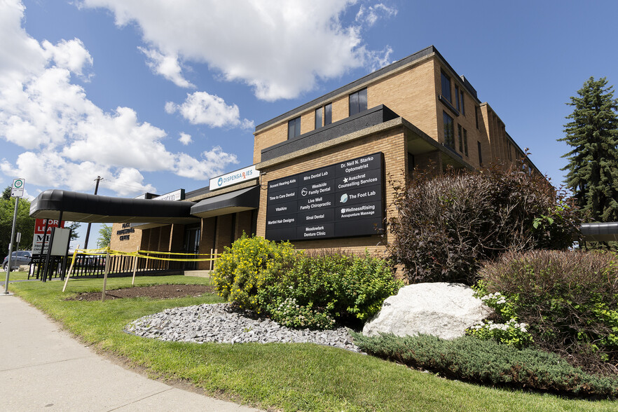 8708 155st, Edmonton, AB à louer - Photo de l’immeuble – Image 3 sur 5
