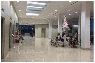 Plus de détails pour 130-30 31st Ave, College Point, NY - Bureau à louer