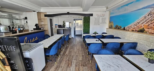 Plus de détails pour Local commercial à vendre