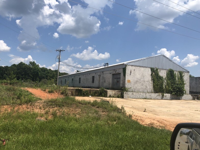 1139 E 3rd St, Jackson, GA à louer - Photo de l’immeuble – Image 2 sur 20