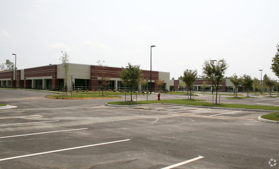 7007 Harbour View Blvd, Suffolk, VA à louer - Photo de l’immeuble – Image 3 sur 14