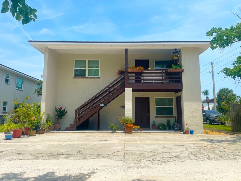 408 13th Ave N, Jacksonville Beach, FL à vendre - Photo de l’immeuble – Image 3 sur 17