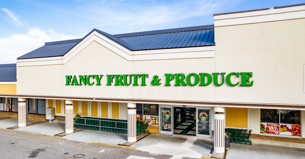 7001 S Orange Blossom Trl, Orlando, FL à louer - Photo de l’immeuble – Image 3 sur 8