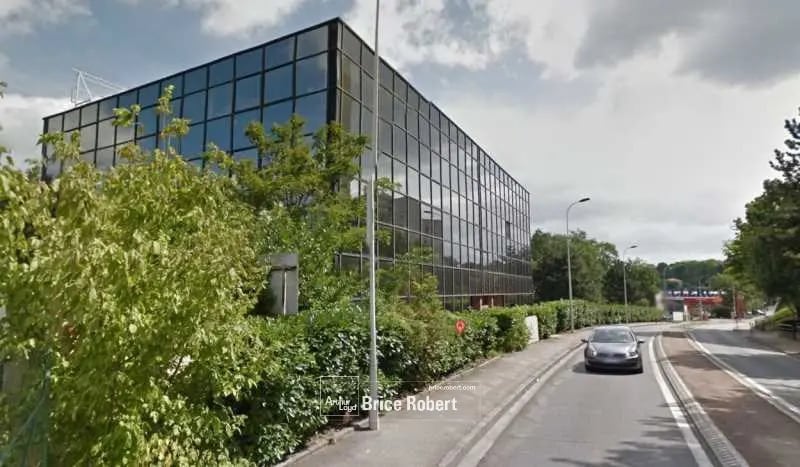 Bureau dans Lyon à vendre - Photo de l’immeuble – Image 1 sur 7