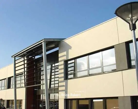 Bureau dans Saint-Priest à louer - Photo de l’immeuble – Image 2 sur 7
