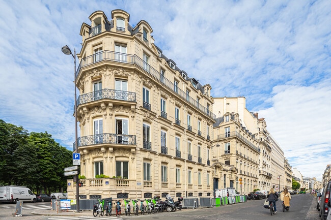 Plus de détails pour 1 Rue François Ier, Paris - Bureau, Bureau/Local commercial à louer