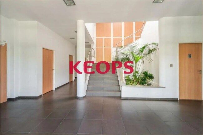 Plus de détails pour 2-4 Rue Maryse Hilsz, Toulouse - Bureau à louer