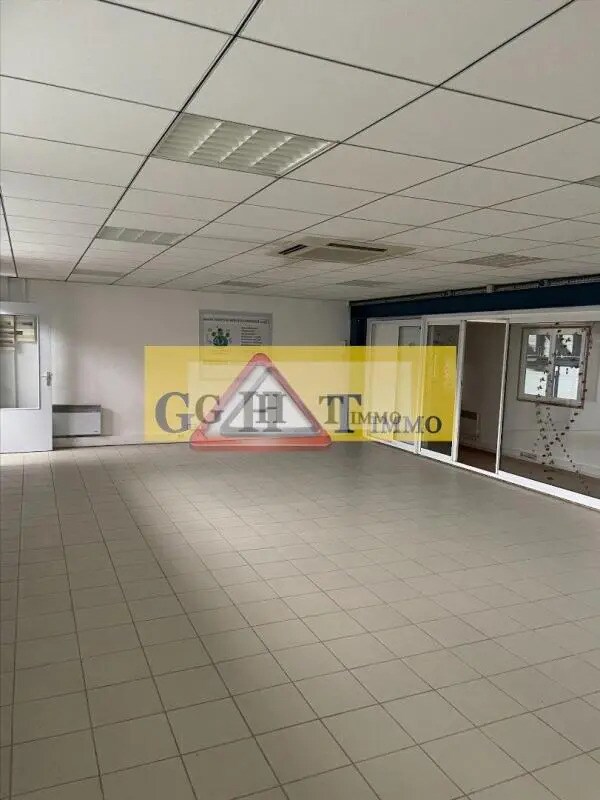 Industriel/Logistique dans Montfermeil à louer Photo intérieure– Image 1 sur 4