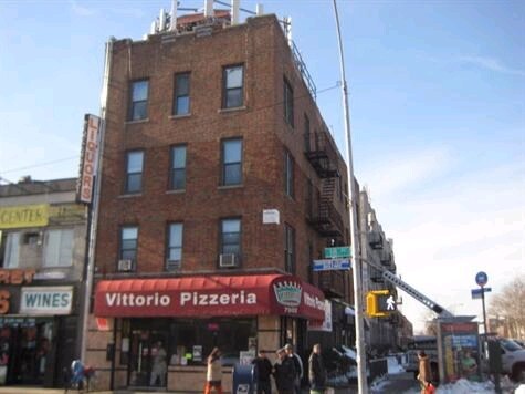 7502 18th Ave, Brooklyn, NY à vendre Photo principale– Image 1 sur 3