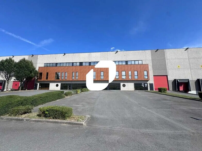 Industriel/Logistique dans Seclin à louer - Photo de l’immeuble – Image 2 sur 15
