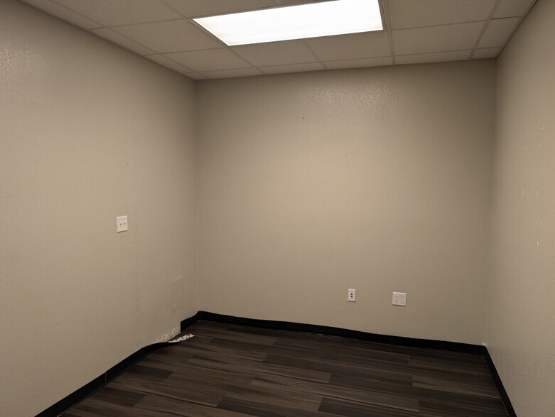 921 Lake Air Dr, Waco, TX à louer - Photo de l’immeuble – Image 3 sur 8