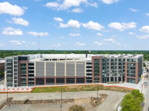 500 E Main St, Durham, NC à louer Photo intérieure– Image 1 sur 10