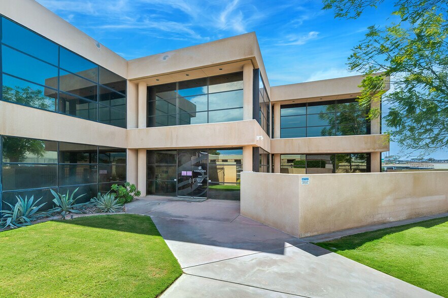 82309 Market St, Indio, CA à vendre - Photo de l’immeuble – Image 1 sur 12