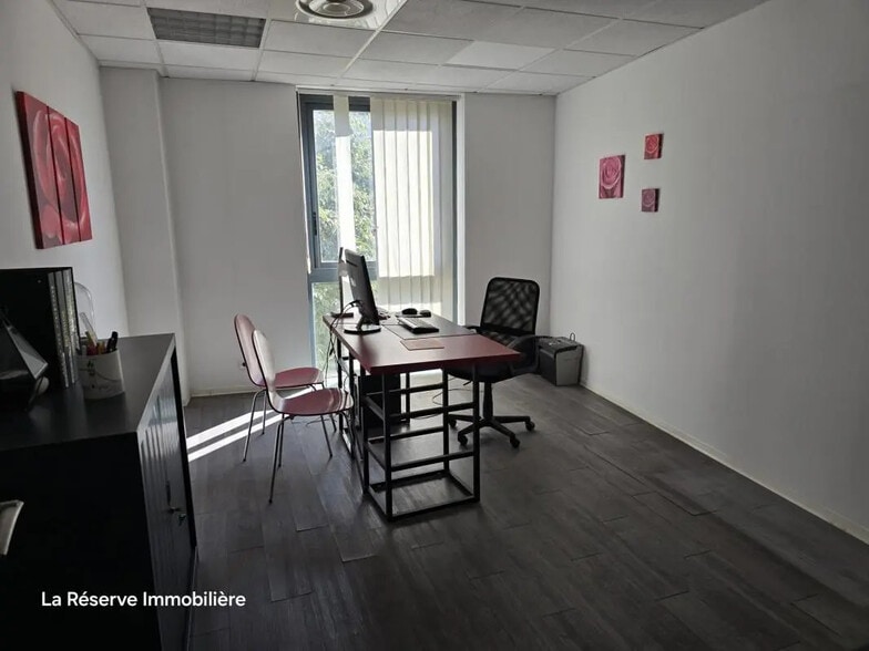 Bureau dans Avignon à vendre - Photo intérieure – Image 2 sur 10
