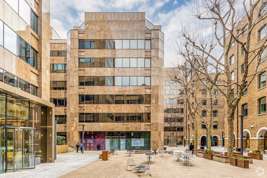 7 Devonshire Sq, Londres à louer - Photo de l’immeuble – Image 2 sur 5