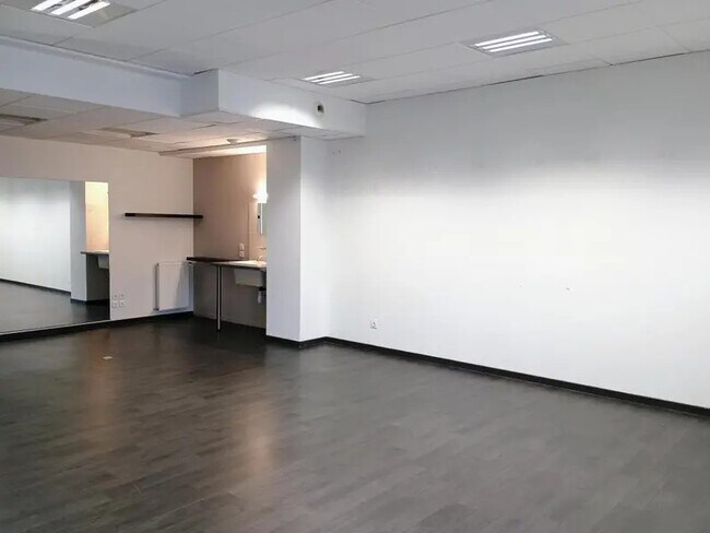Plus de détails pour Bureau/Médical, Médical à louer