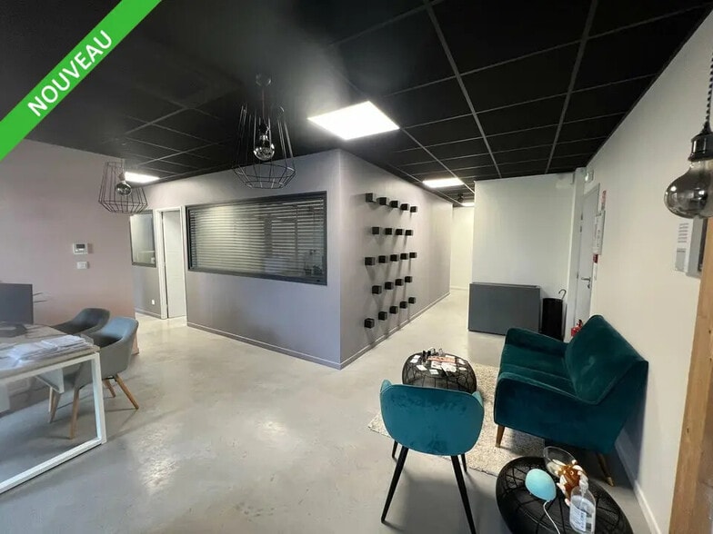 Bureau dans Valence à vendre - Photo de l’immeuble – Image 3 sur 11