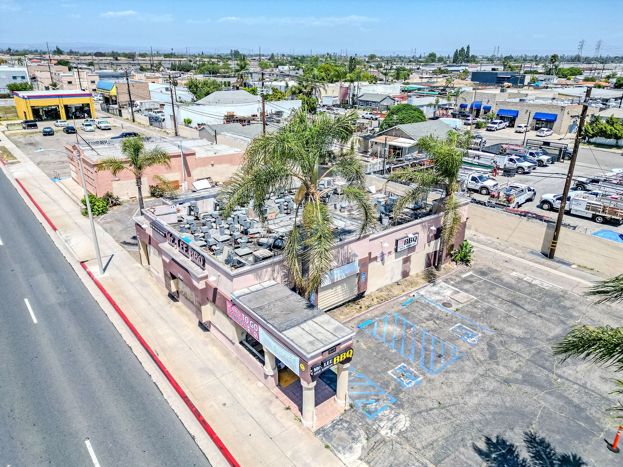 10712 Beach Blvd, Stanton, CA à vendre Photo de l’immeuble– Image 1 sur 20