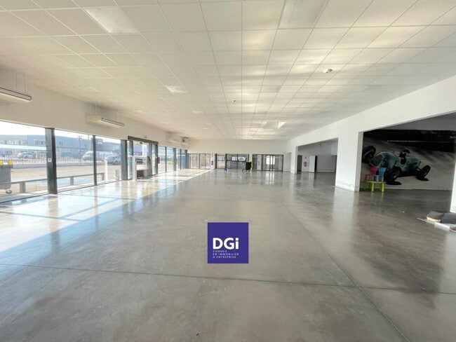 Plus de détails pour 2700 Route De Montpellier, Nîmes - Local commercial à louer