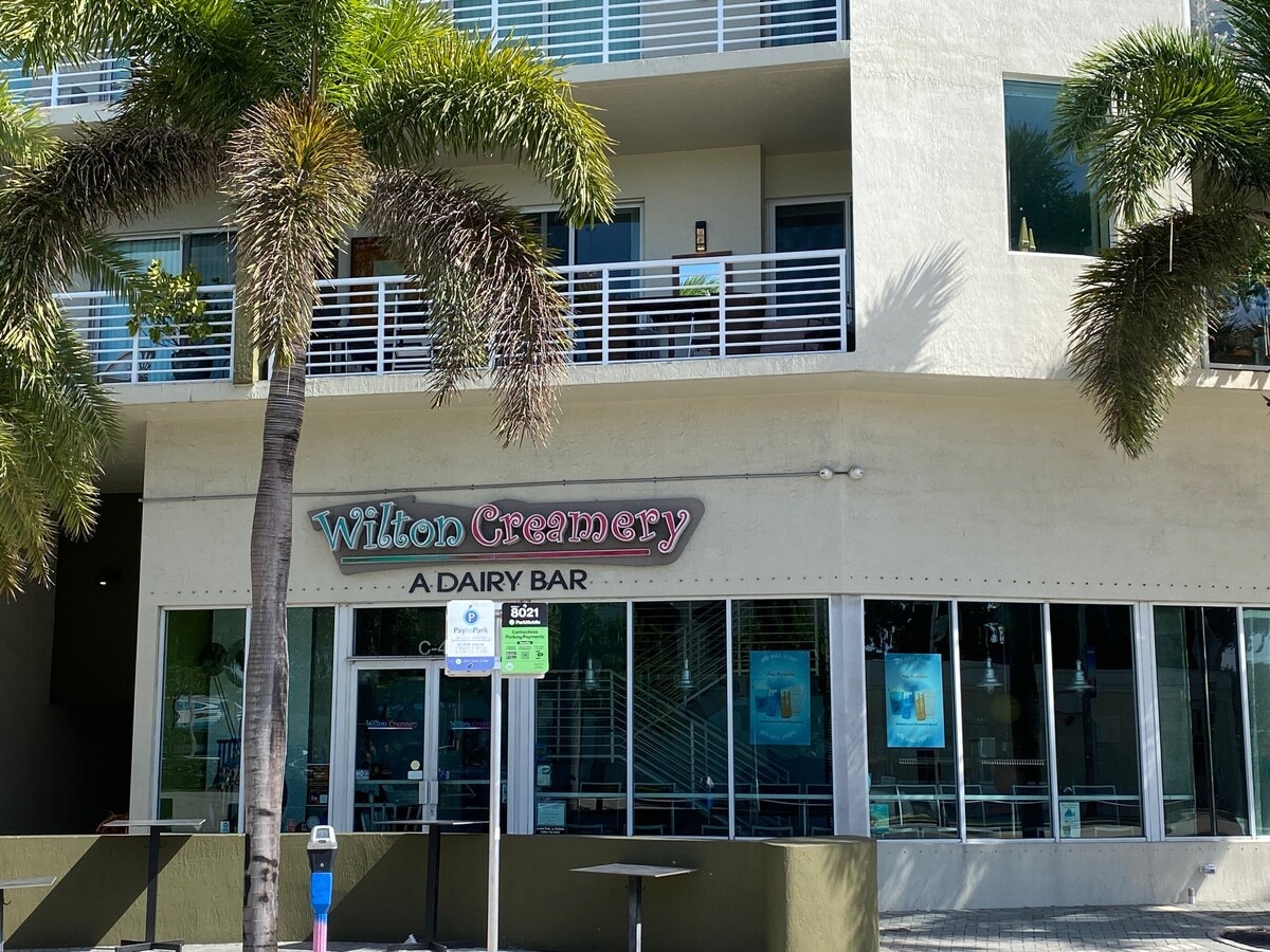 2301 Wilton Dr, Wilton Manors, FL 33305 - Lot C-4 - - Photo intérieure - Image 1 of 15