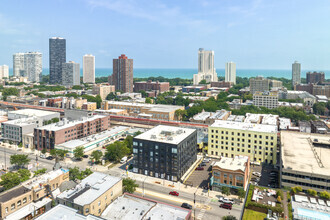 1135 W Winona St, Chicago, IL - VUE AÉRIENNE  vue de carte