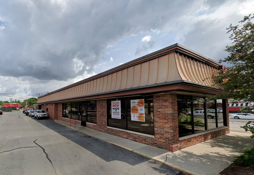 2945 N National Rd, Columbus, IN à vendre - Photo de l’immeuble – Image 2 sur 6