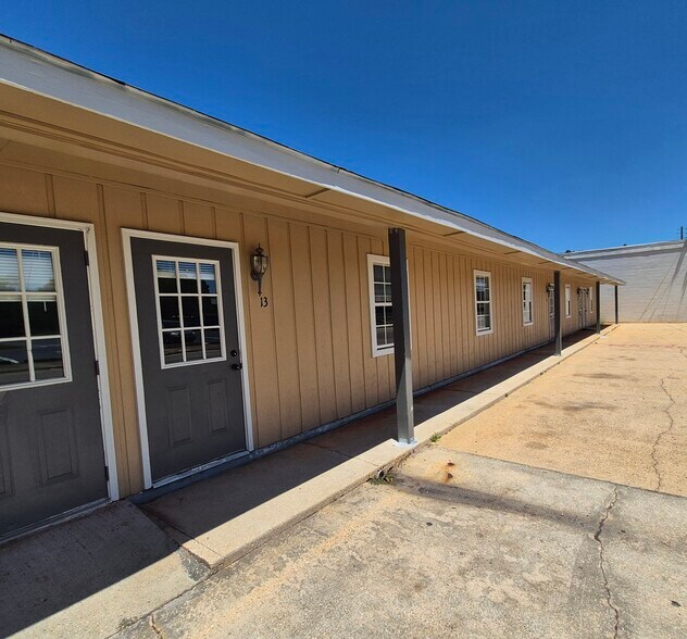 21 Hines St, Monroeville, AL à vendre - Photo de l’immeuble – Image 2 sur 15