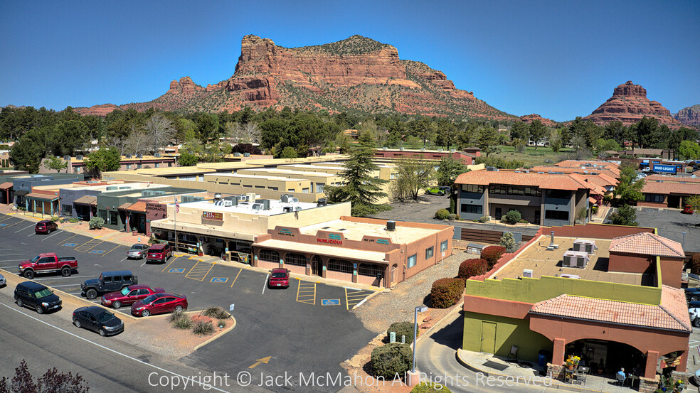 28 W Cortez Dr, Sedona, AZ à louer - Photo de l’immeuble – Image 2 sur 5