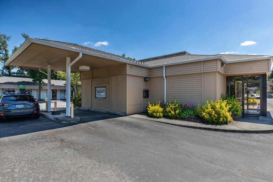 35 82nd Dr, Gladstone, OR à louer - Photo de l’immeuble – Image 3 sur 5