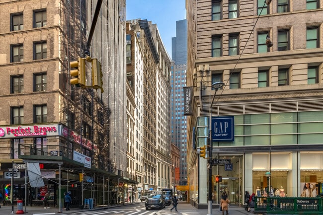 Plus de détails pour 15 Maiden Ln, New York, NY - Bureau à louer