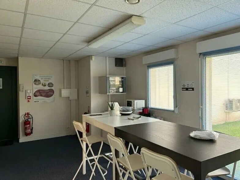 1 Mail De La Papoterie, Chambray-lès-Tours à louer - Photo intérieure – Image 2 sur 6