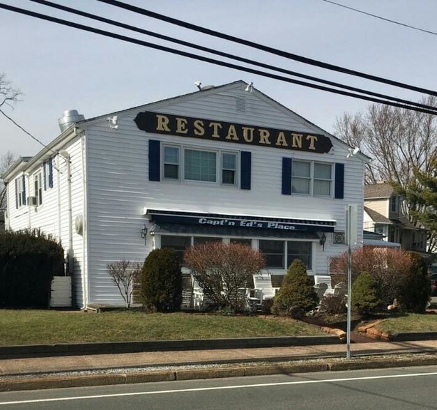 1001 Arnold Ave, Point Pleasant, NJ à vendre - Photo principale – Image 1 sur 79