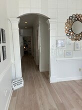 555 Sun Valley Dr, Roswell, GA à louer Photo intérieure– Image 2 sur 11