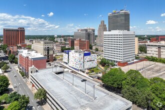102 W 3rd St, Winston-Salem, NC - VUE AÉRIENNE  vue de carte