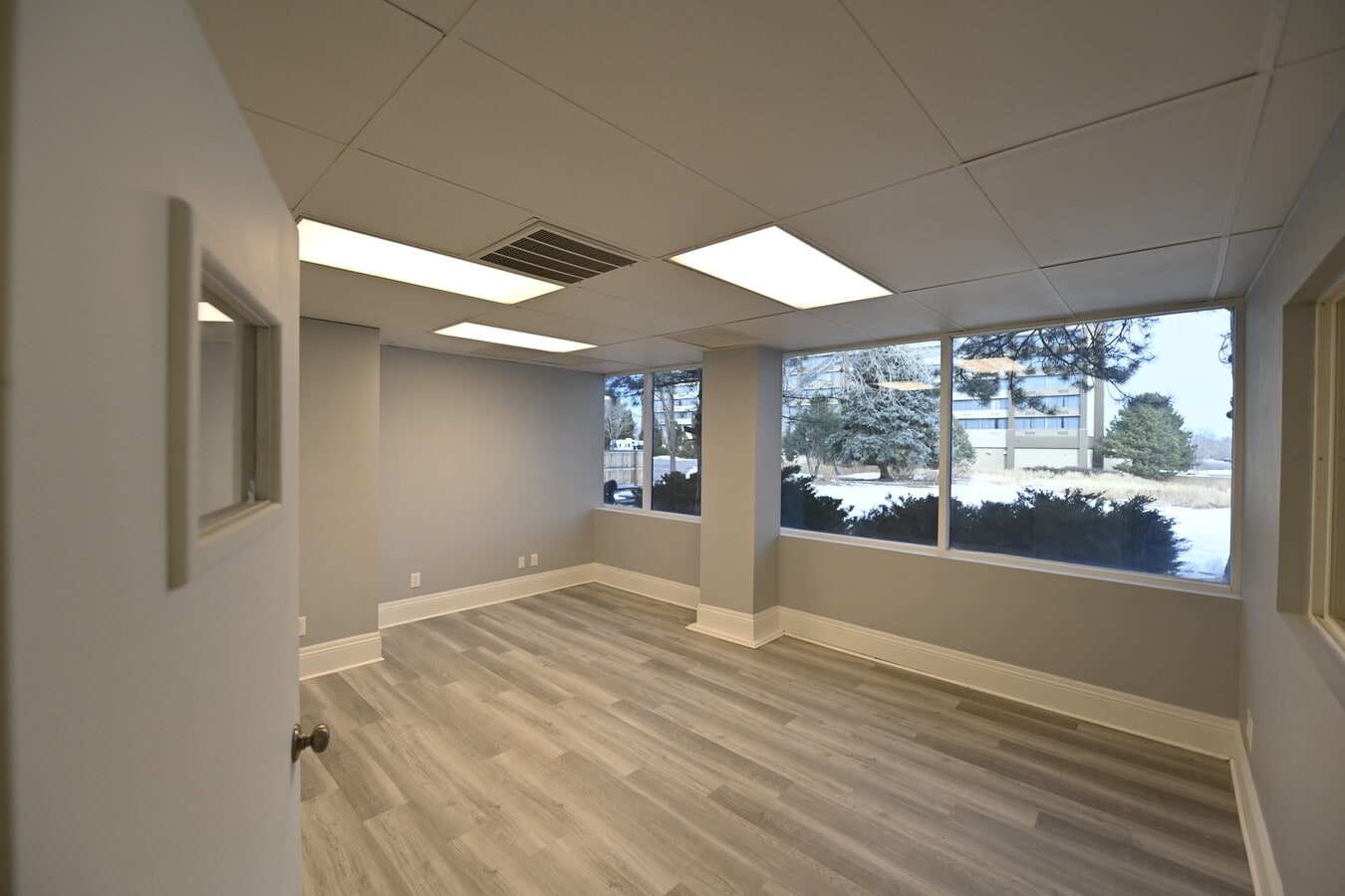7373 W Jefferson Ave, Lakewood, CO 80235 - Lot 401/402 - - Photo intérieure - Image 2 of 7