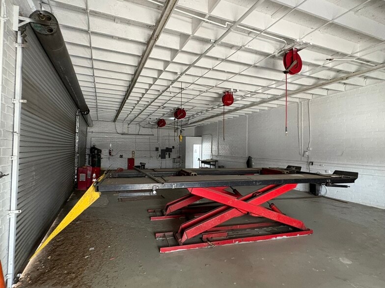 5570 Sepulveda Blvd, Culver City, CA à louer - Photo de l’immeuble – Image 3 sur 17