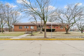 Plus de détails pour 217 Ceape Ave, Oshkosh, WI - Bureau/Médical à louer