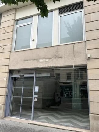 Plus de détails pour Local commercial à louer