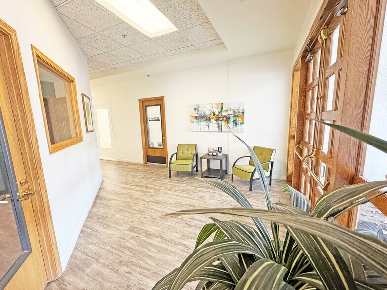 595 Alamo Pintado Rd, Solvang, CA à louer - Photo intérieure – Image 3 sur 11