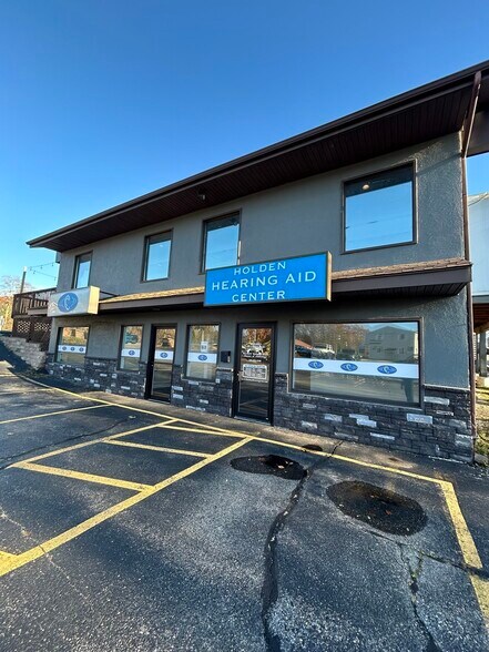695 Main St, Holden, MA à louer - Photo de l’immeuble – Image 2 sur 15