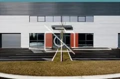 Local d’activités dans Élancourt à louer - Photo de l’immeuble – Image 1 sur 2