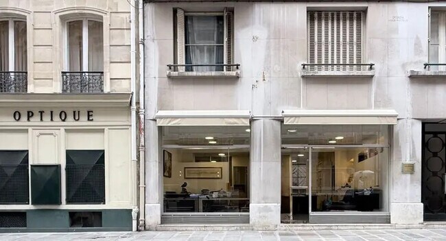 Plus de détails pour Local commercial à vendre