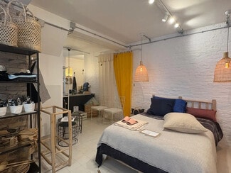 Plus de détails pour Local commercial à louer