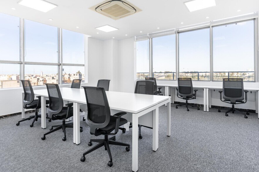45 Rue De Villeneuve, Rungis à louer - Photo de l’immeuble – Image 1 sur 10
